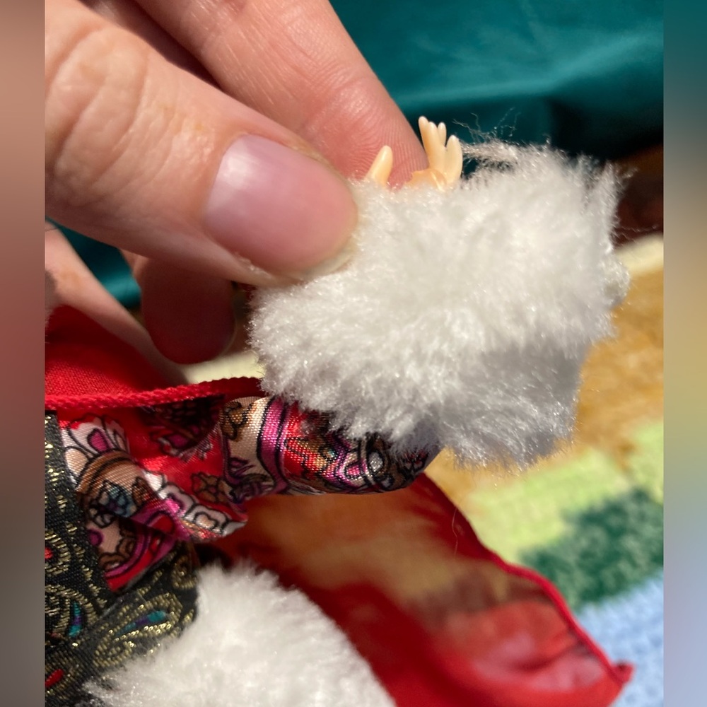 Vintage Chinese Souvenir Fabric Doll Figure - Hand Damage - Picture 7 of 16